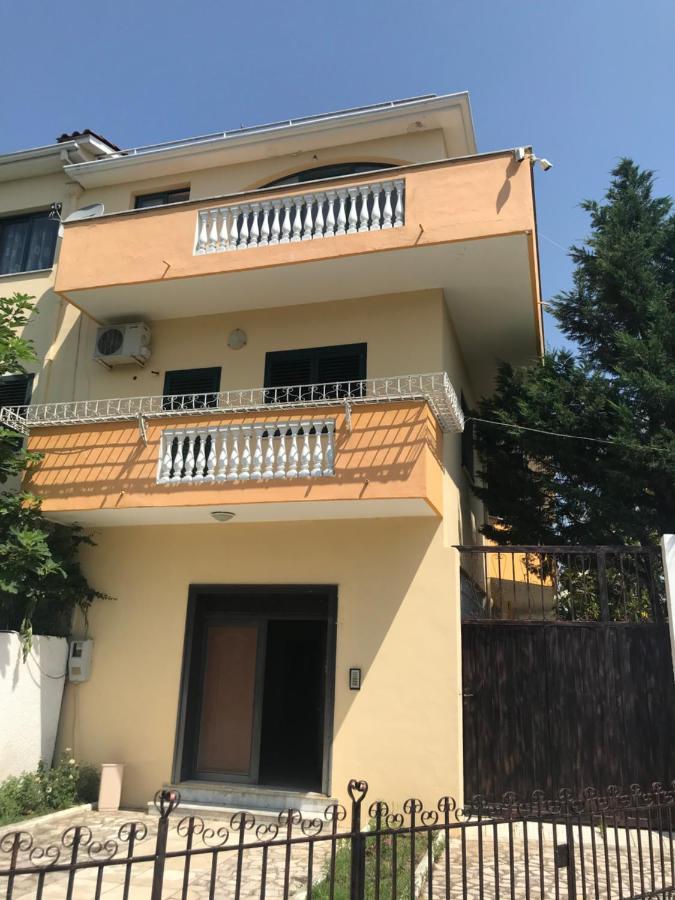 Sunrise Guest House Shkodër Dış mekan fotoğraf