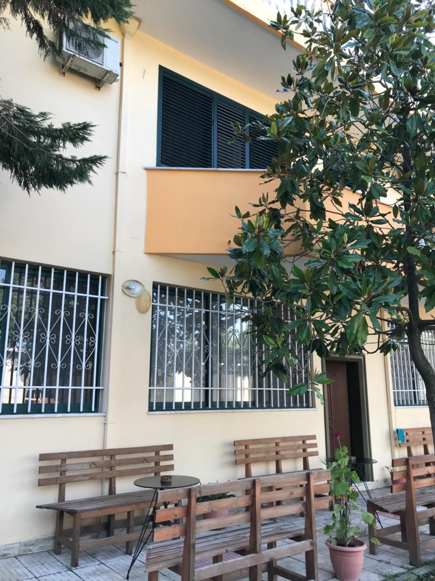 Sunrise Guest House Shkodër Dış mekan fotoğraf